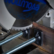 S355MCS-FEATURES-clamping-close-to-blade-1