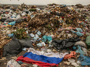 ru-flag-trash-miguelloureiro