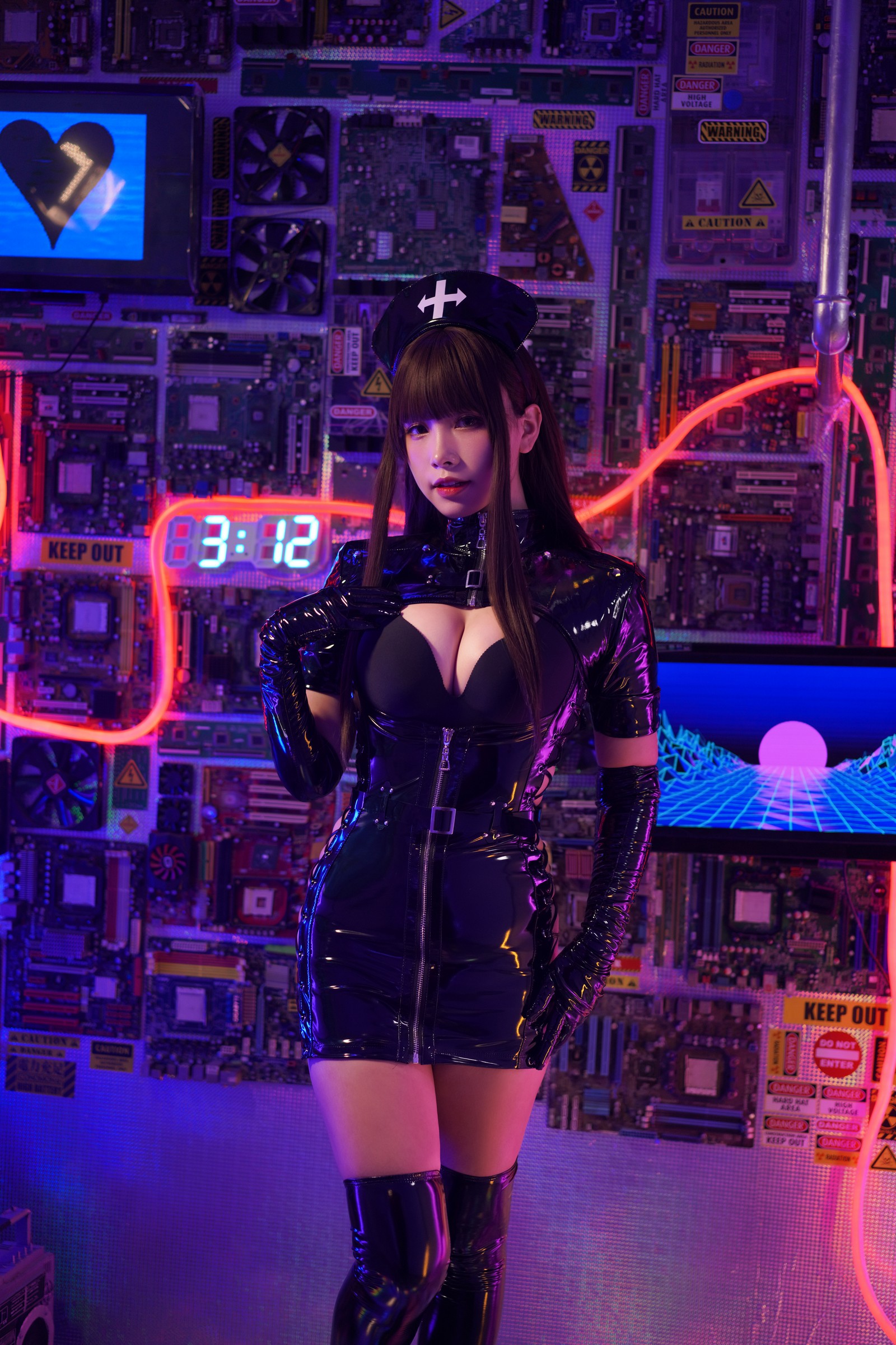 Neko-薇薇 暗黑护士 Cosplay 写真＋视频合集｜高清大图（54P｜5V｜543MB）插图