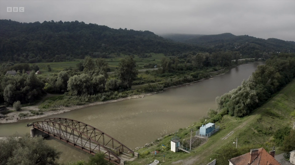 [Image: vwp21djxec10.png]