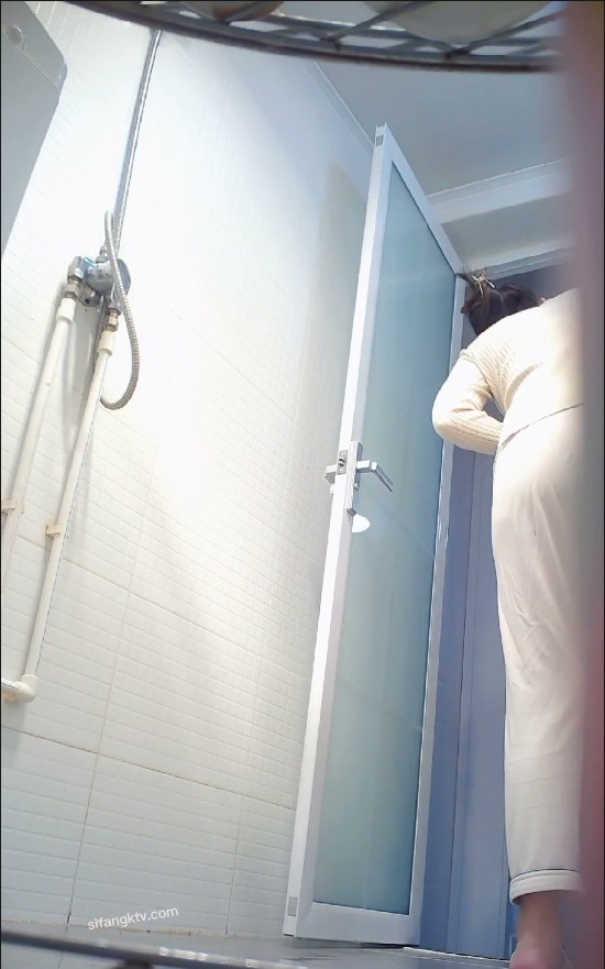 [Image: Voyeur9365115513.jpg]