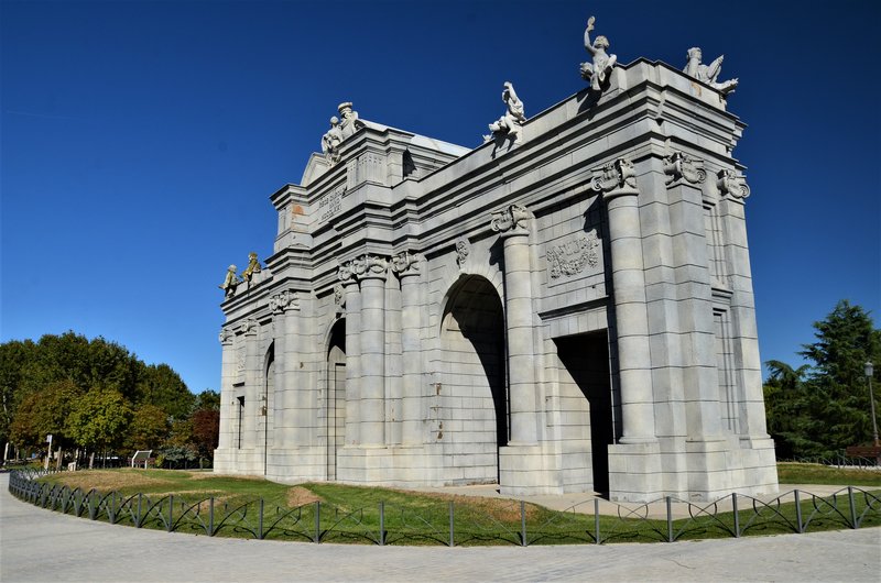 PARQUE EUROPA-2010/2015/2021-MADRID - Paseando por España-1991/2017 (155)