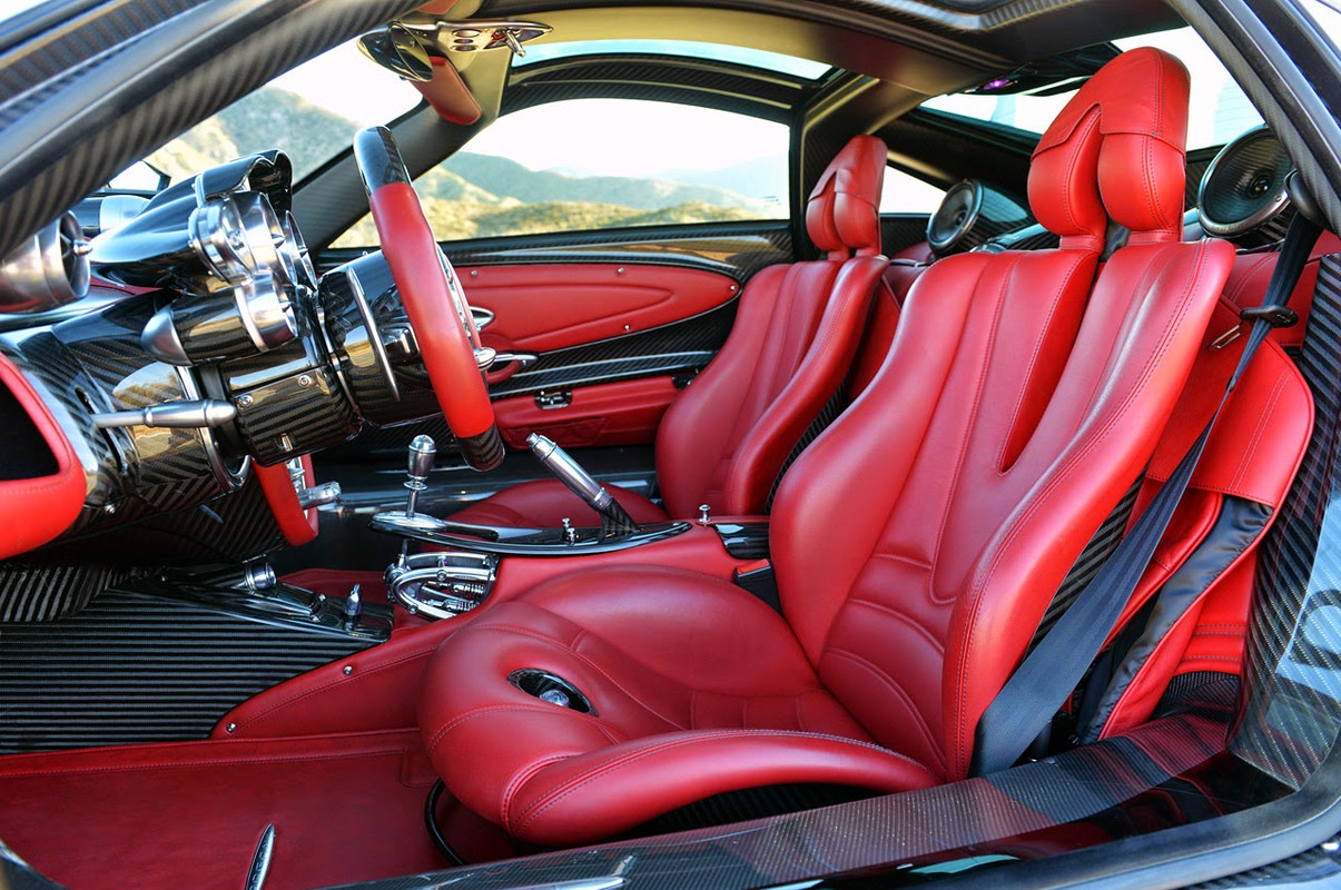 2014 Pagani Huayra Review Photos (54)