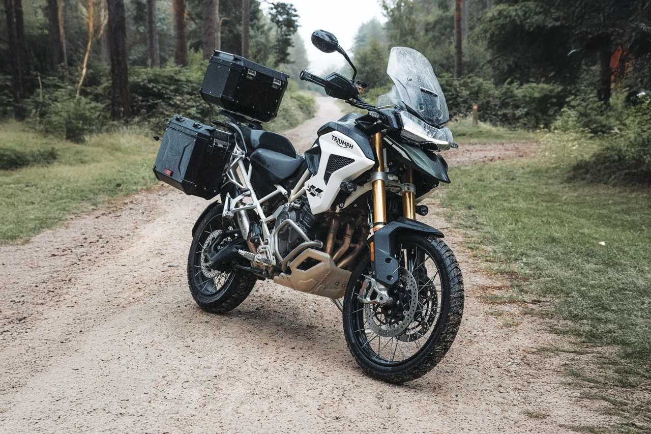 Triumph Tiger 1200 Rally Pro tyre fitment context