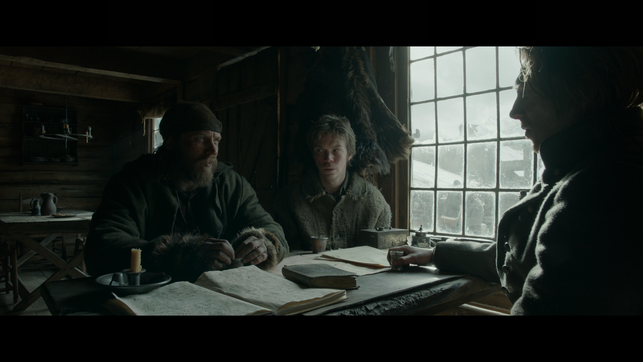 The.Revenant.2015.2160p.UHD.BDRemux.TrueHD.Atmos.HDR.DoVi.Hybrid.P8.by.DVT.mkv_snapshot_01.31.12_[20