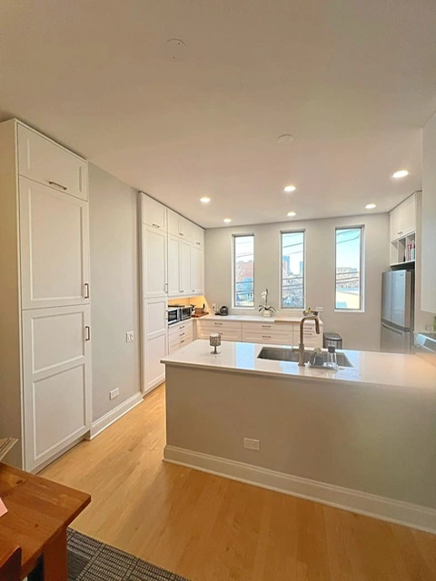 Completed kitchen remodel in Chicago