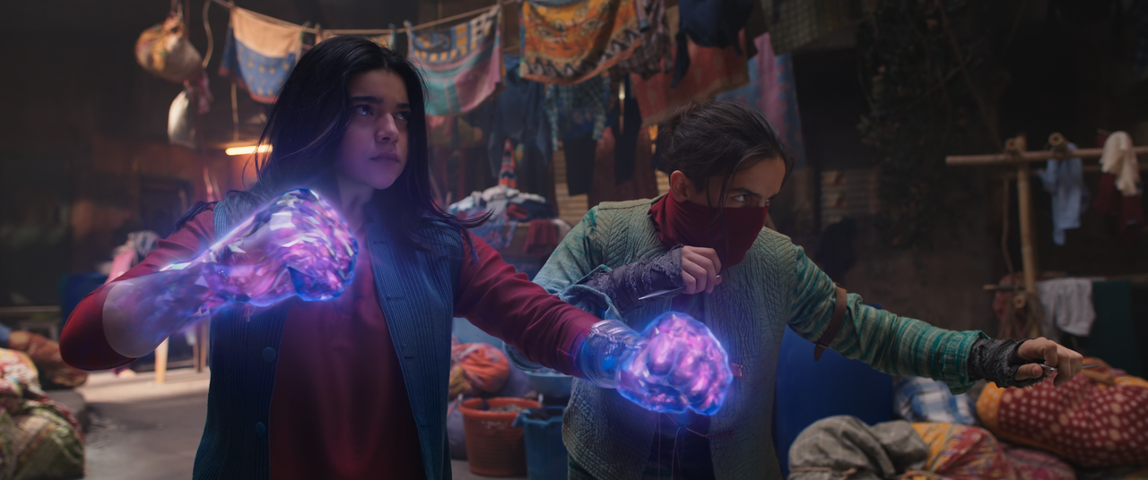 Ms.Marvel.S01E04.Seeing.Red.2160p.10bit.DSNP.WEB-DL.DDP5.1.HEVC-Vyndros.mkv_snapshot_38.29_[2022.07.