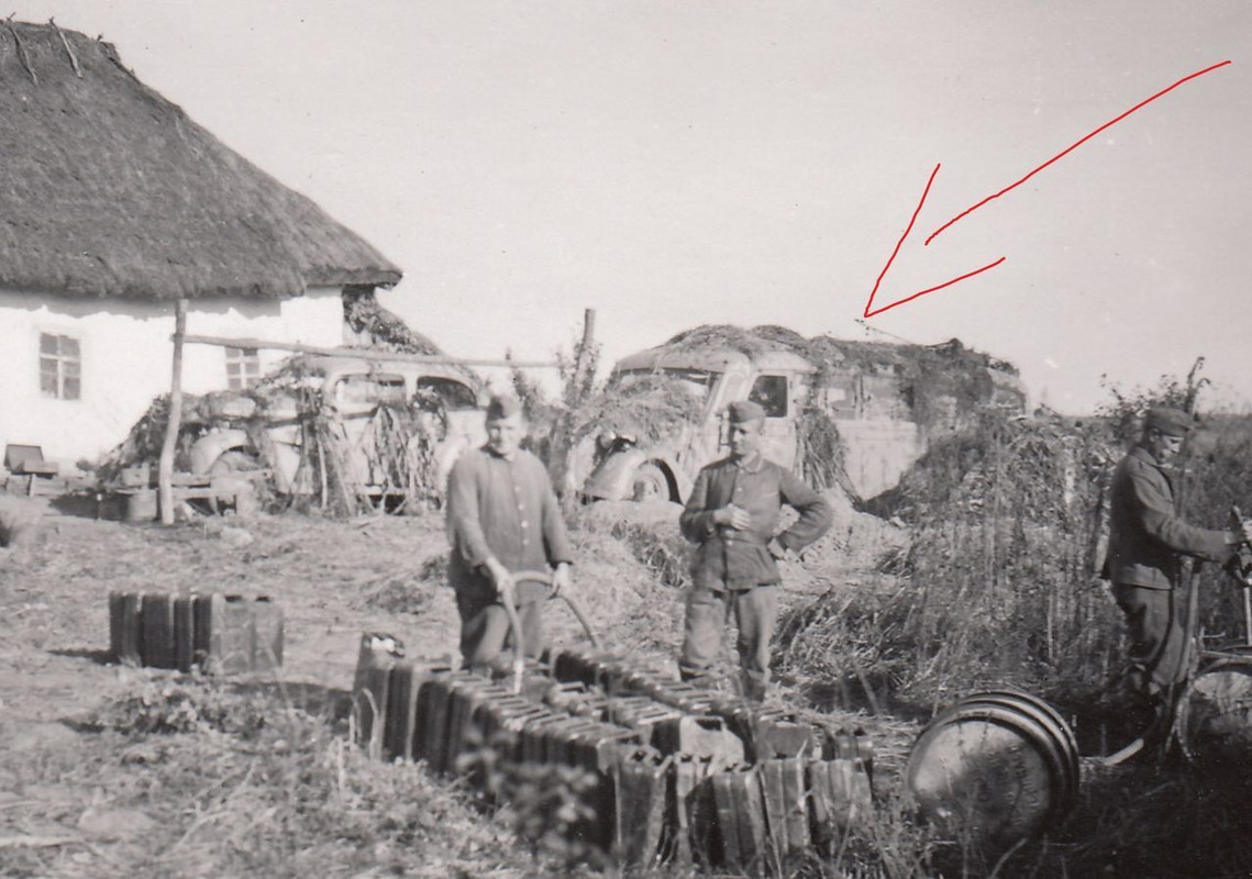 Foto Soldat VW Kübel PKW LKW in Camo Tarn Busowa