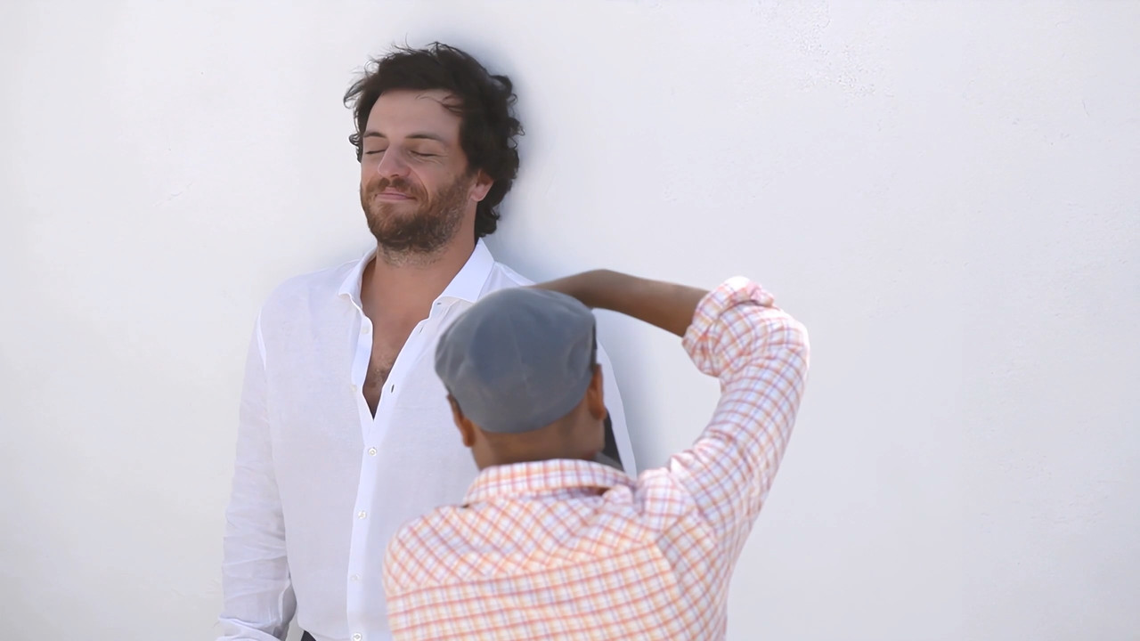 https://i.postimg.cc/fy5vpmrZ/Isto-Gente-Making-of-Photoshoot-Alinne-Moraes-e-Rodrigo-Lombardi-ts-snapshot-01-17-021.jpg