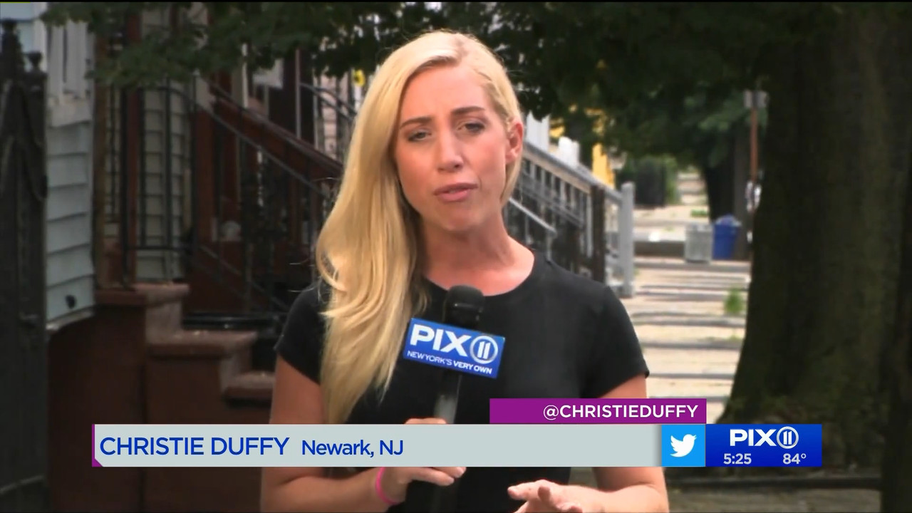 08.01 - 22.00.00 - PIX11 News at 5..ts_snapshot_00.31.27.698