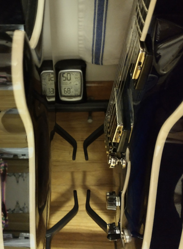 Guitar-Rack-Lower-Hygro-Tracking.jpg