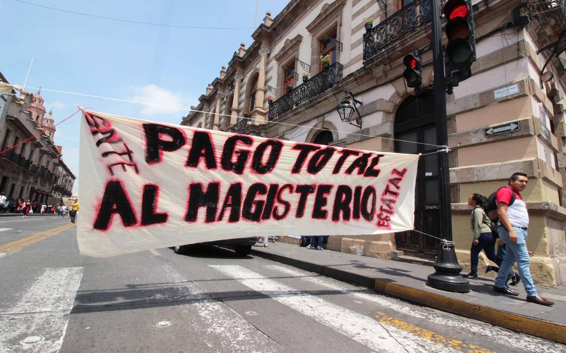 CNTE y Gobierno de Michoacán llegan a acuerdo para liberar vías del tren