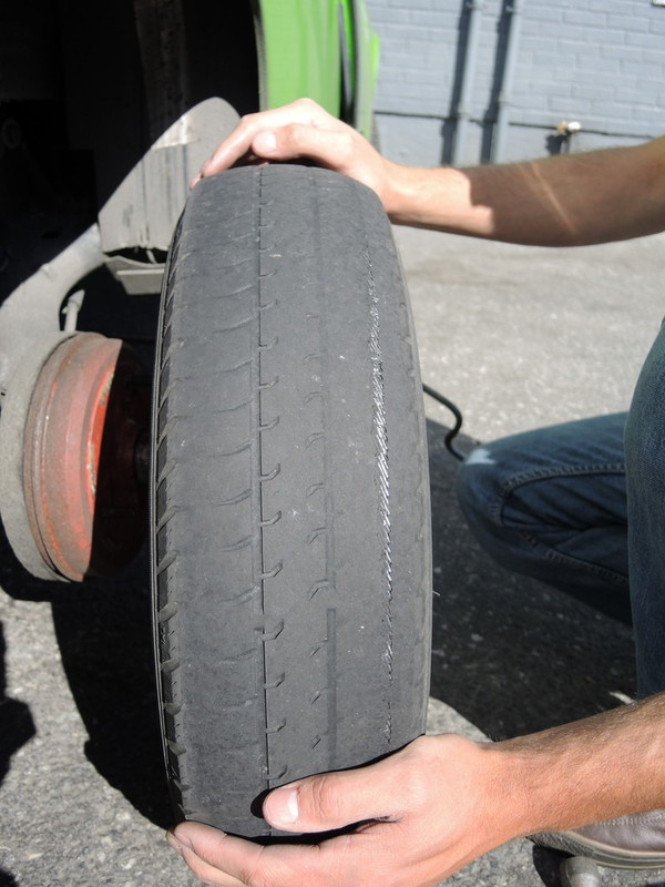 90-La galere des pneus usés ! (3) [50%]