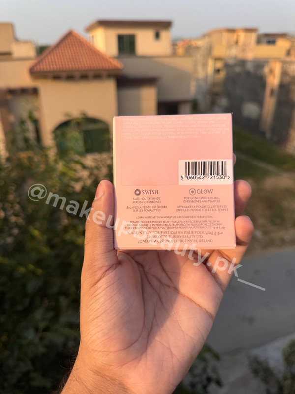 Charlotte Tilbury Pillow Talk Cheek to Chic – Swish & Glow Blusher - image 5