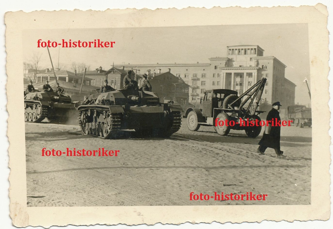 Kolonne Panzer STUG III Sturmgeschütz LKW Bergek