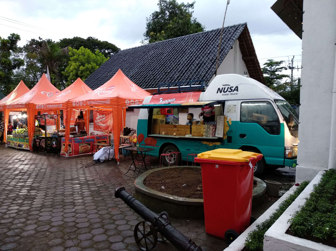 Pesta Kuliner Gedung Djoeang '45 Solo