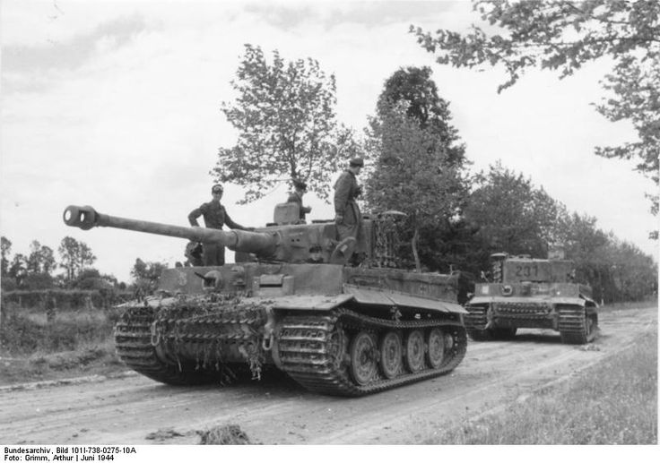 Tiger I del I Cuerpo SS Panzer Leibstandarte SS Adolf Hitler cerca de Villers-Bocage, junio de 1944