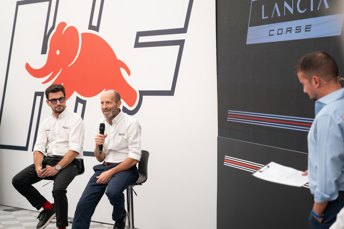press conference (8)