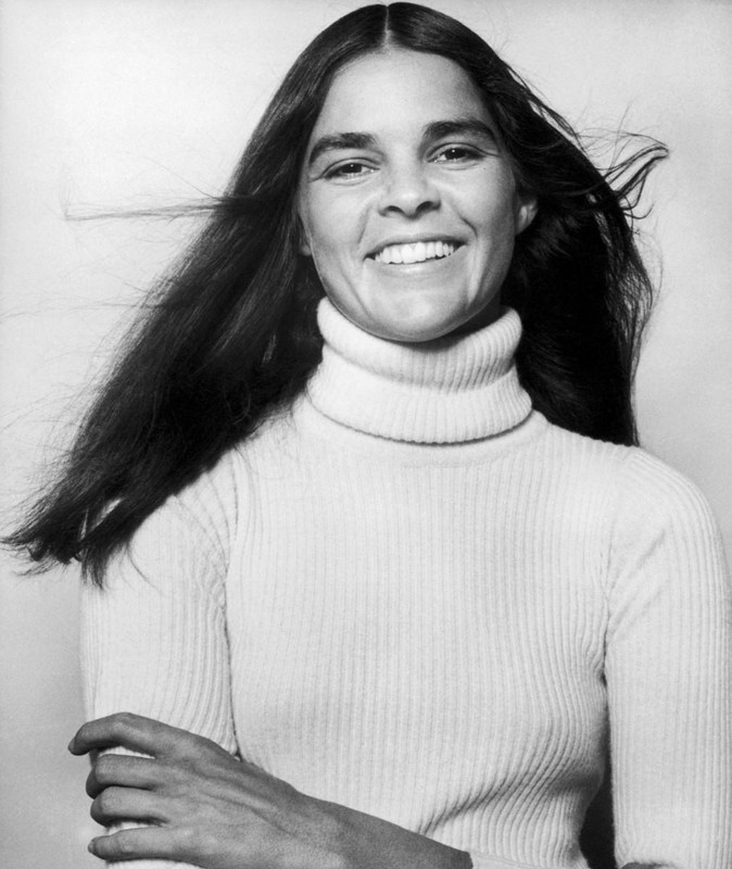 Ali_MacGraw_91