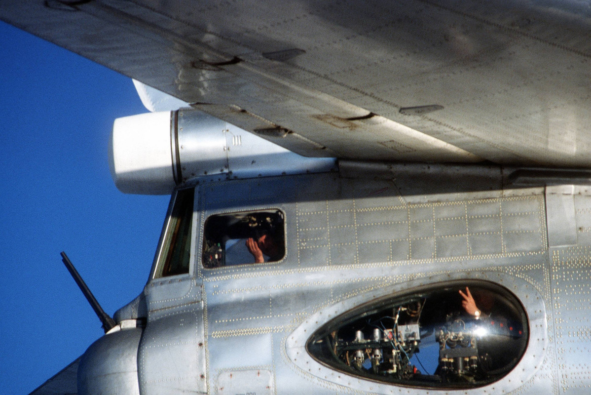 Tu-95-Crew.jpg