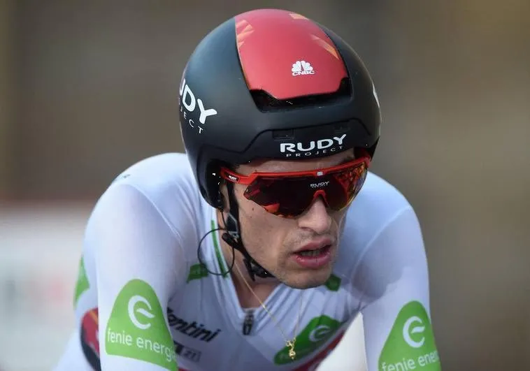 Muere ciclista al caer a un barranco durante el Tour de Suiza