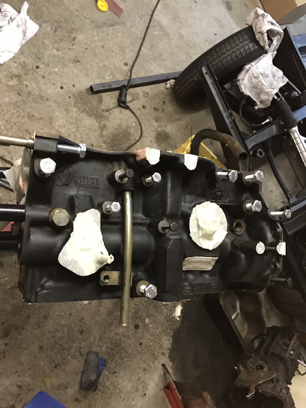 Restauration 4L (1182)