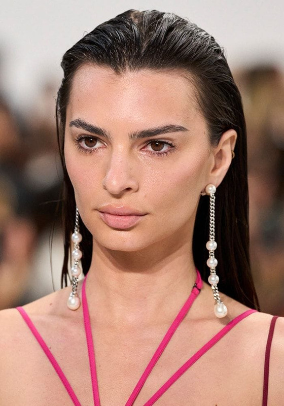 fa967cb34e77-look-efecto-mojado-nensi-a