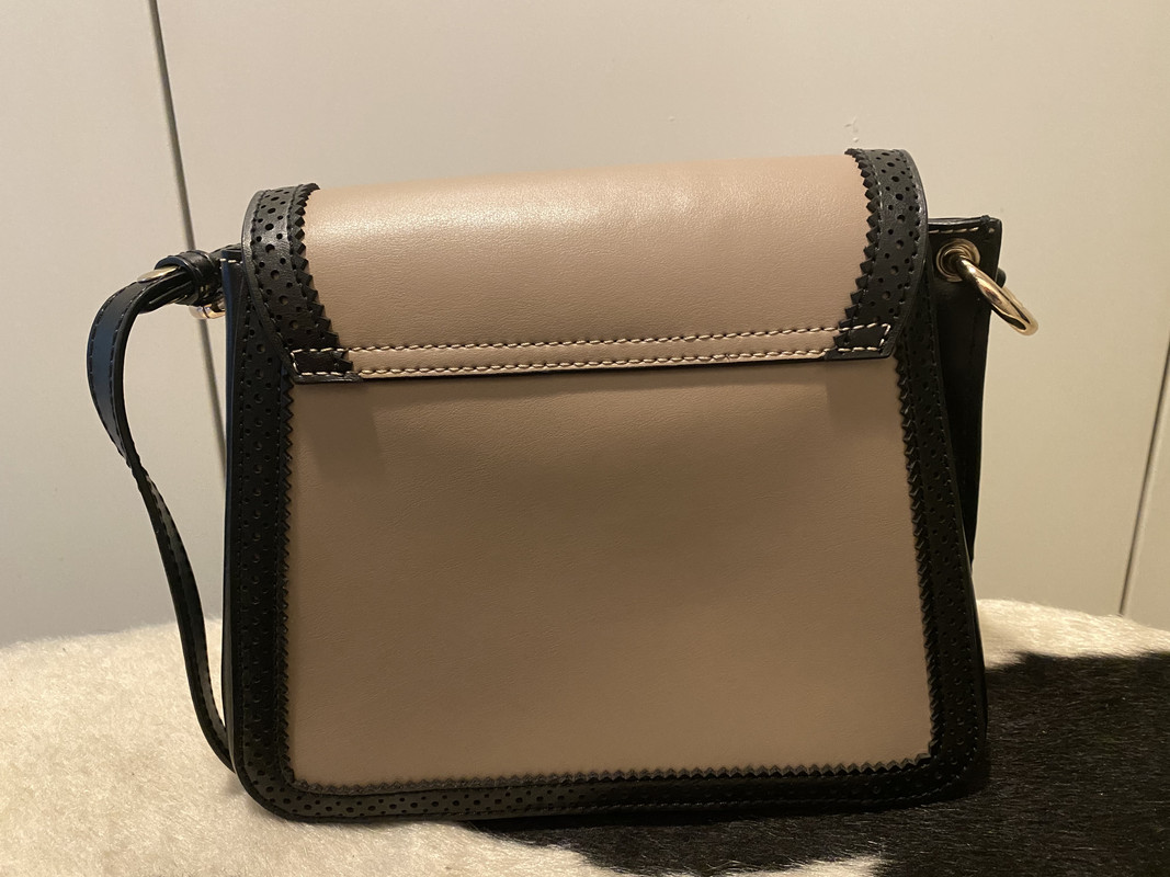 F06FE5F1-6D14-4DAC-8F2C-F12A07E7EFC9