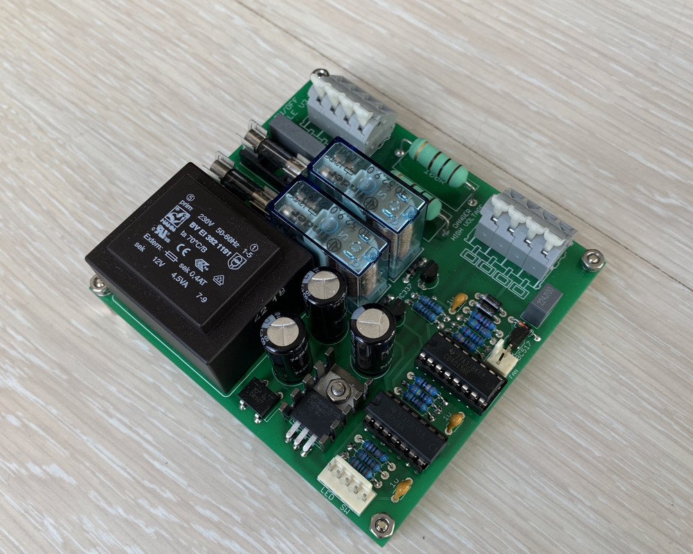 33FC1992-8FF7-4D1D-9994-384CC0BE0064