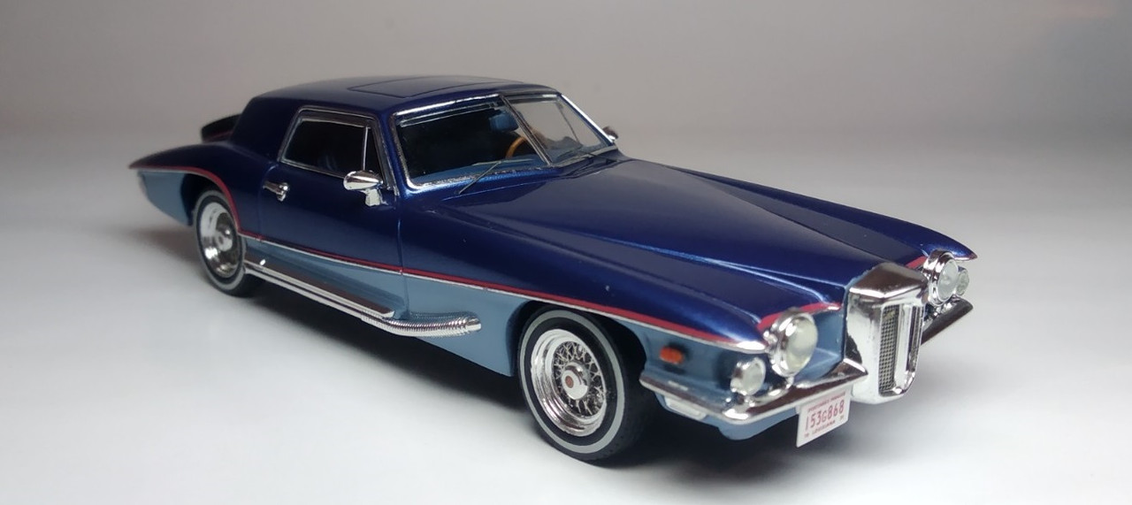 Stutz Blackhawk 1971 (8)