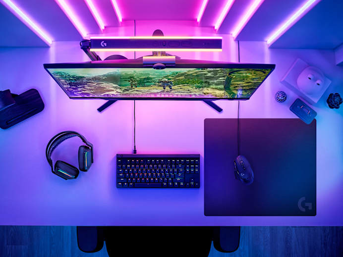 Detalle de la superficie y la base del Mouse Pad Logitech G640.