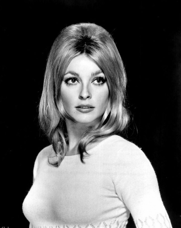 sharon_tate_mb98