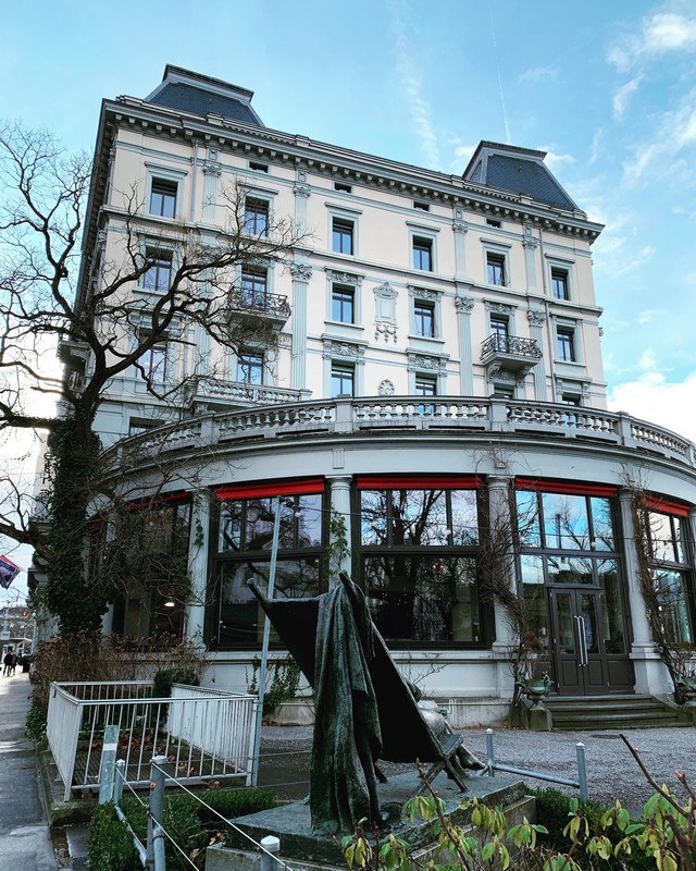 1B0F87C7-A22B-4B89-8319-F974BBB76060