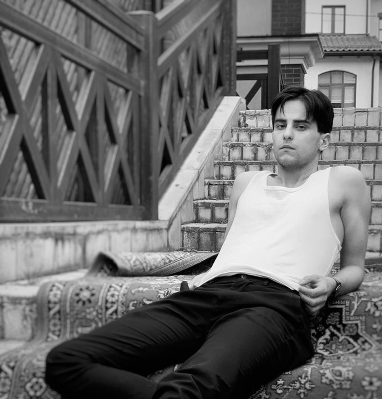 3437BB7D-D95E-430E-B468-79E9EF45BECD