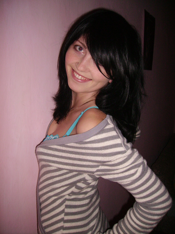 Muy linda la jovencita y fotogénica