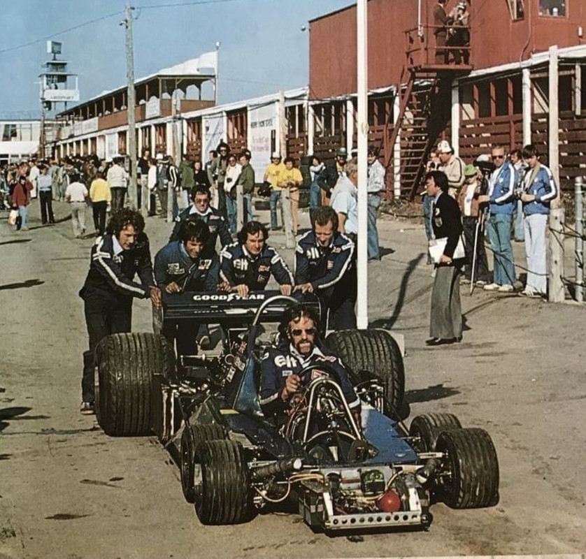 7C0105FA-7A21-4774-8913-737079FABCCE