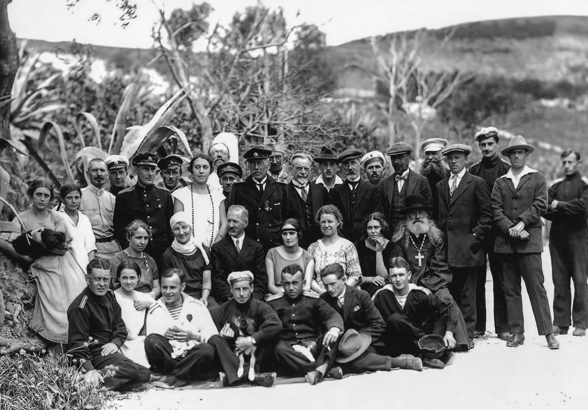 9. Последние дни МКК в Бизерте.