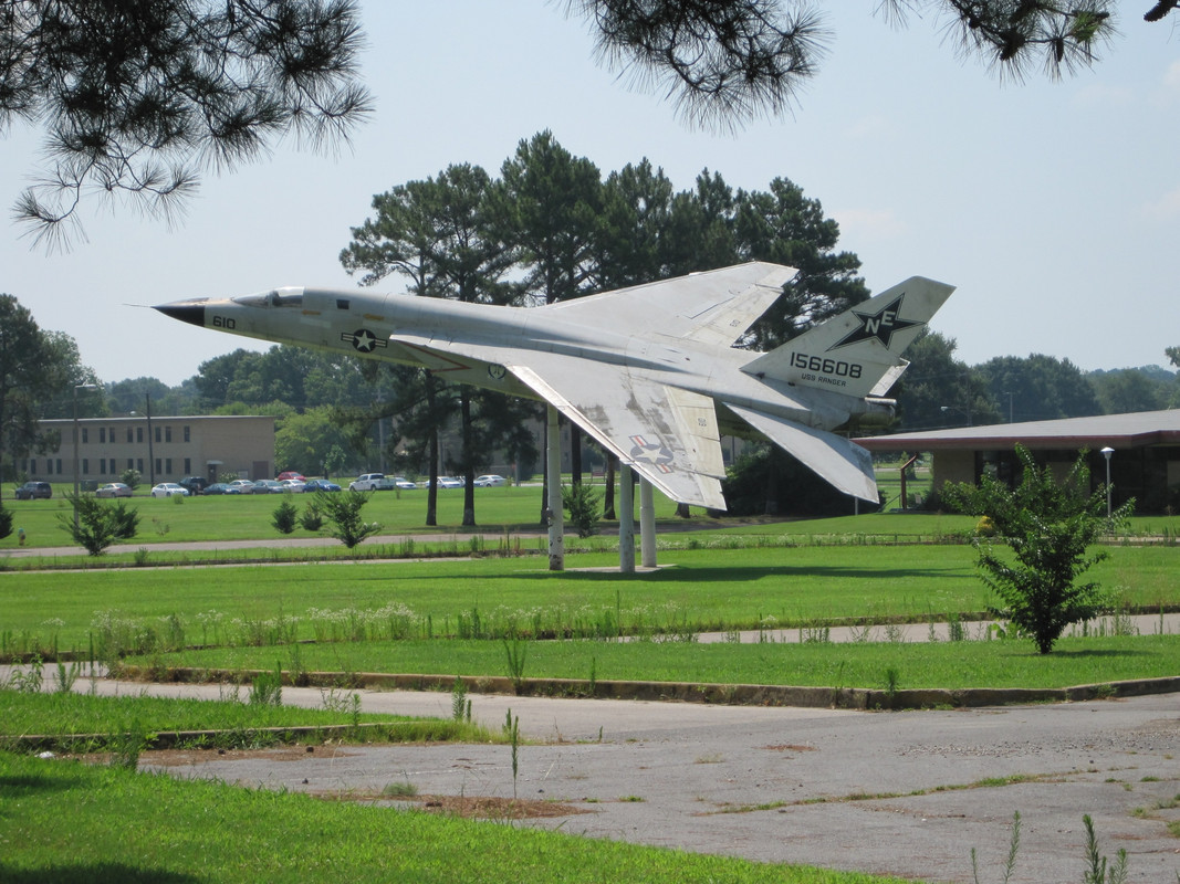 Millington-TN-05-RVAH-7-Vigilante-at-Naval-Support-Activity-Navy.jpg