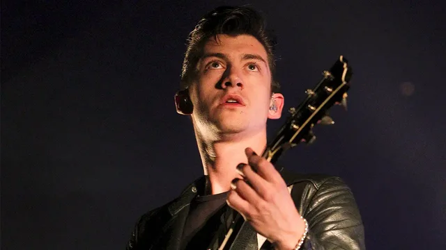 alex-turner-arctic-monkeys.webp