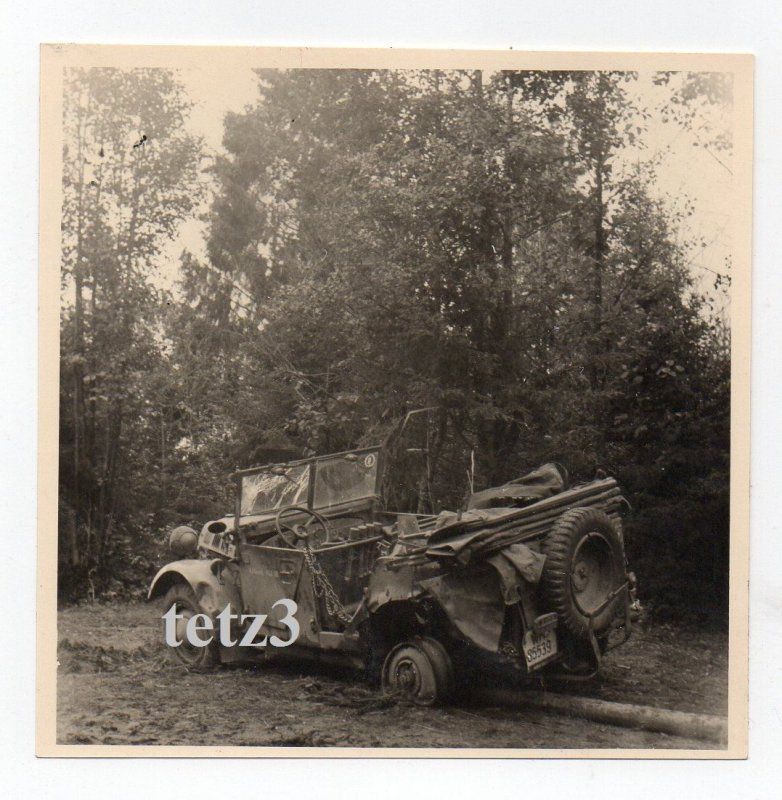 Russland 1941 zerst. SDkfz PKW Kübel auf Mine ge