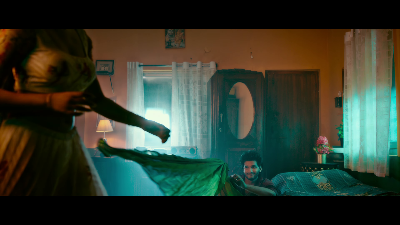 vlcsnap-2024-12-14-19h03m21s398