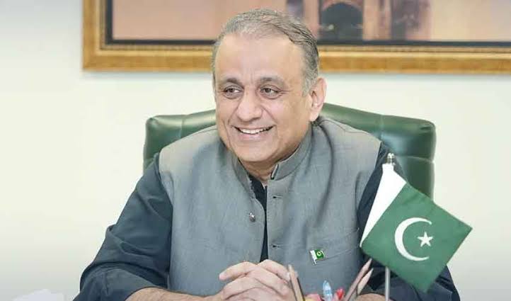 Aleem Khan urges politicians to take up issue of new provinces