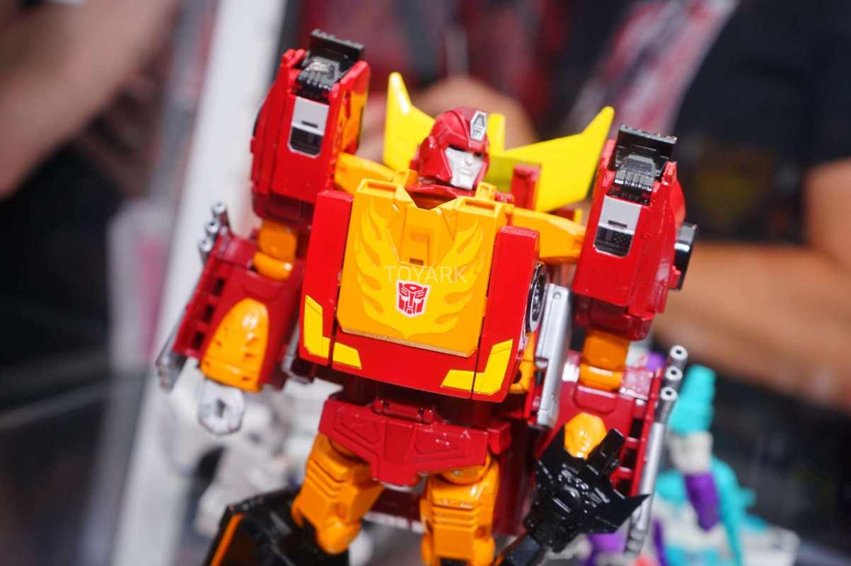 SDCC-2017-Transformers-Hasbro-Thurs-003