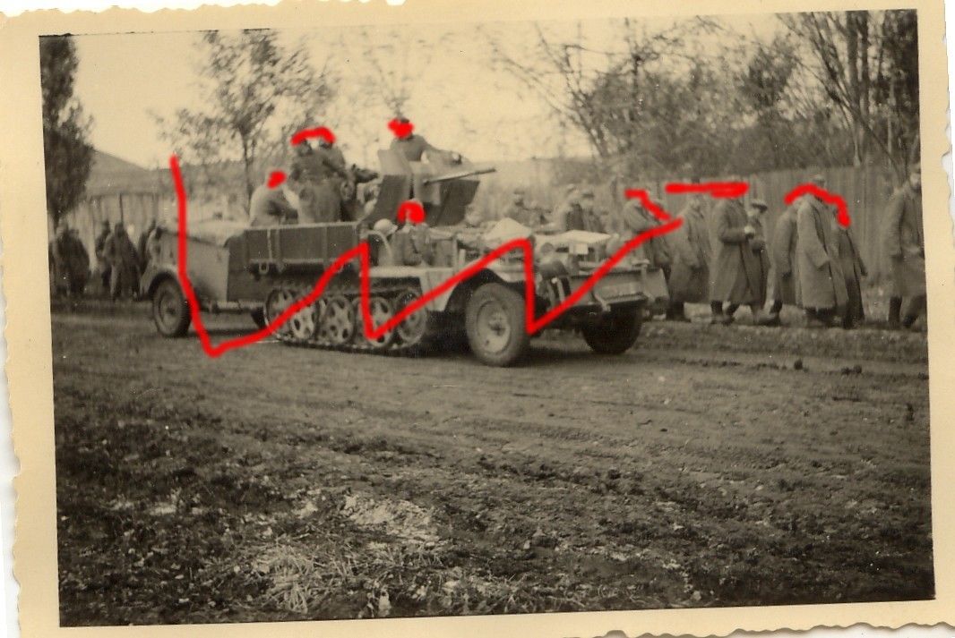 Rußland Stalin Linie Panzer Flak 2 cm auf Halbkette 1 Tonner