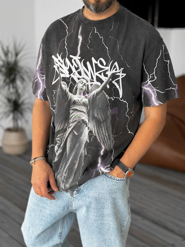 Sculpture Tee