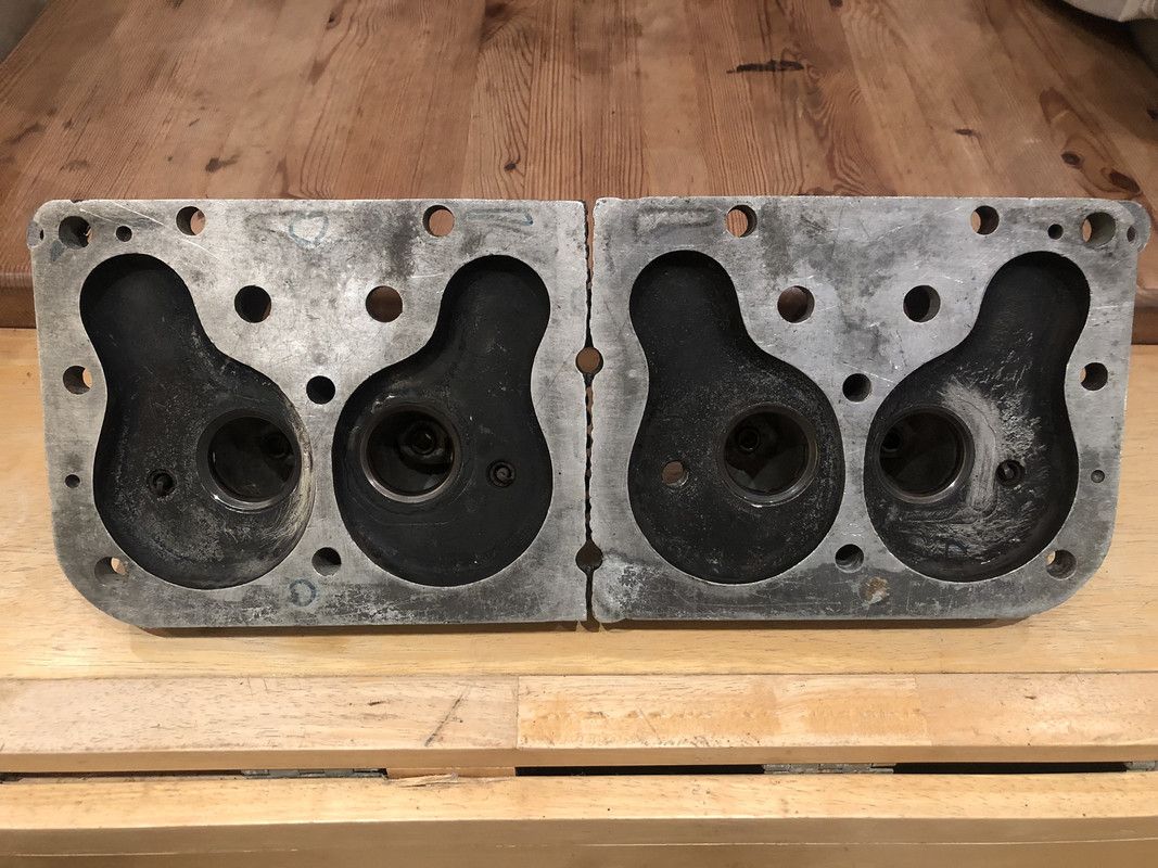 9A233DD4-B53C-4C4B-B763-11C9DE914747