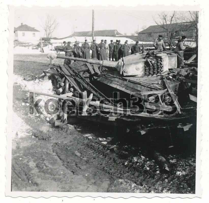 Foto schwere Panzer Abt. 503 Tiger auf Brücke eingebrochen ! Kom