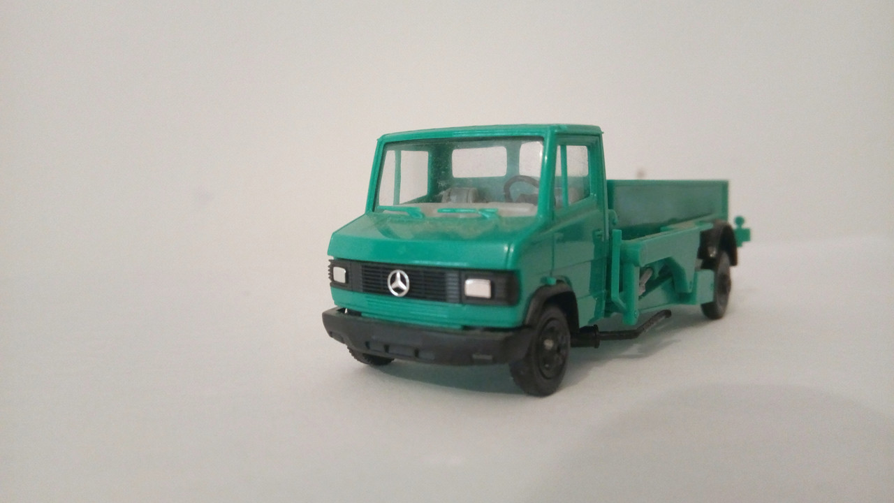 Mach (8992)