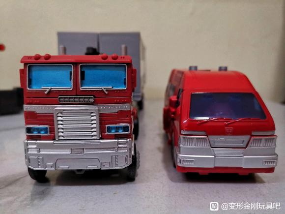 Studio-Series-Voyager-Ironhide-05