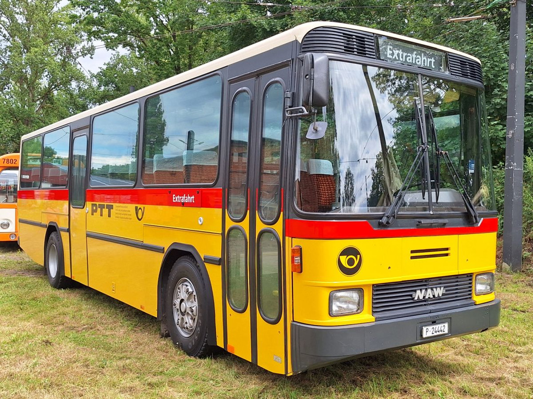 https://i.postimg.cc/fyWq2wky/dso16-Postauto-P24442-Wehmingen-130725a.jpg